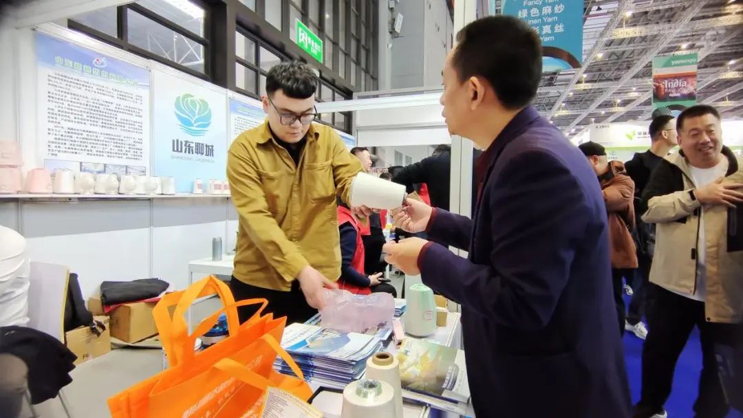 實力“圈粉”，盡展產業新風貌！山東聊城展團首次亮相2025yarnexpo春夏紗線展