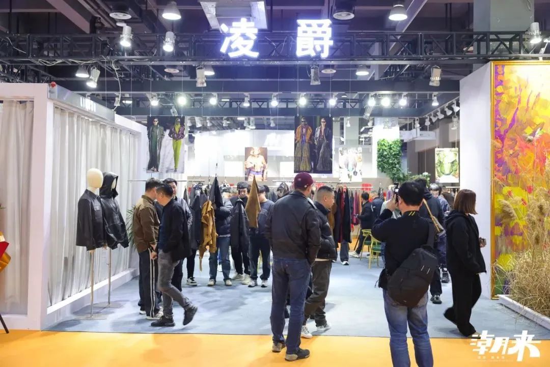 以第二十八屆（2025）“真皮標志杯”設計大賽初賽、潮來·必訂——設計版權交易會、2025海寧優材·新質聯盟聯合展、潮來課堂分享沙龍等系列活動為支點，“海寧時間”再一次撬動千億時尚產業的澎湃動能。