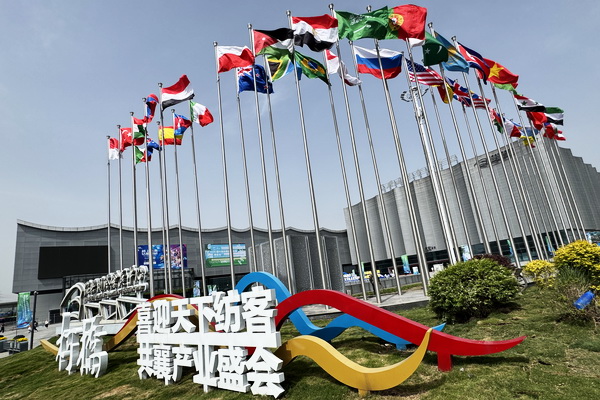 新形勢(shì)、新機(jī)遇，2025柯橋春季國(guó)際紡博會(huì)拉開(kāi)帷幕，全方位展示中國(guó)紡織發(fā)展的強(qiáng)韌